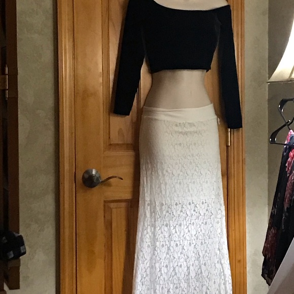 White, Tea and 🌹, Floral lace Pencil Skirt ❤️ - Picture 3 of 8